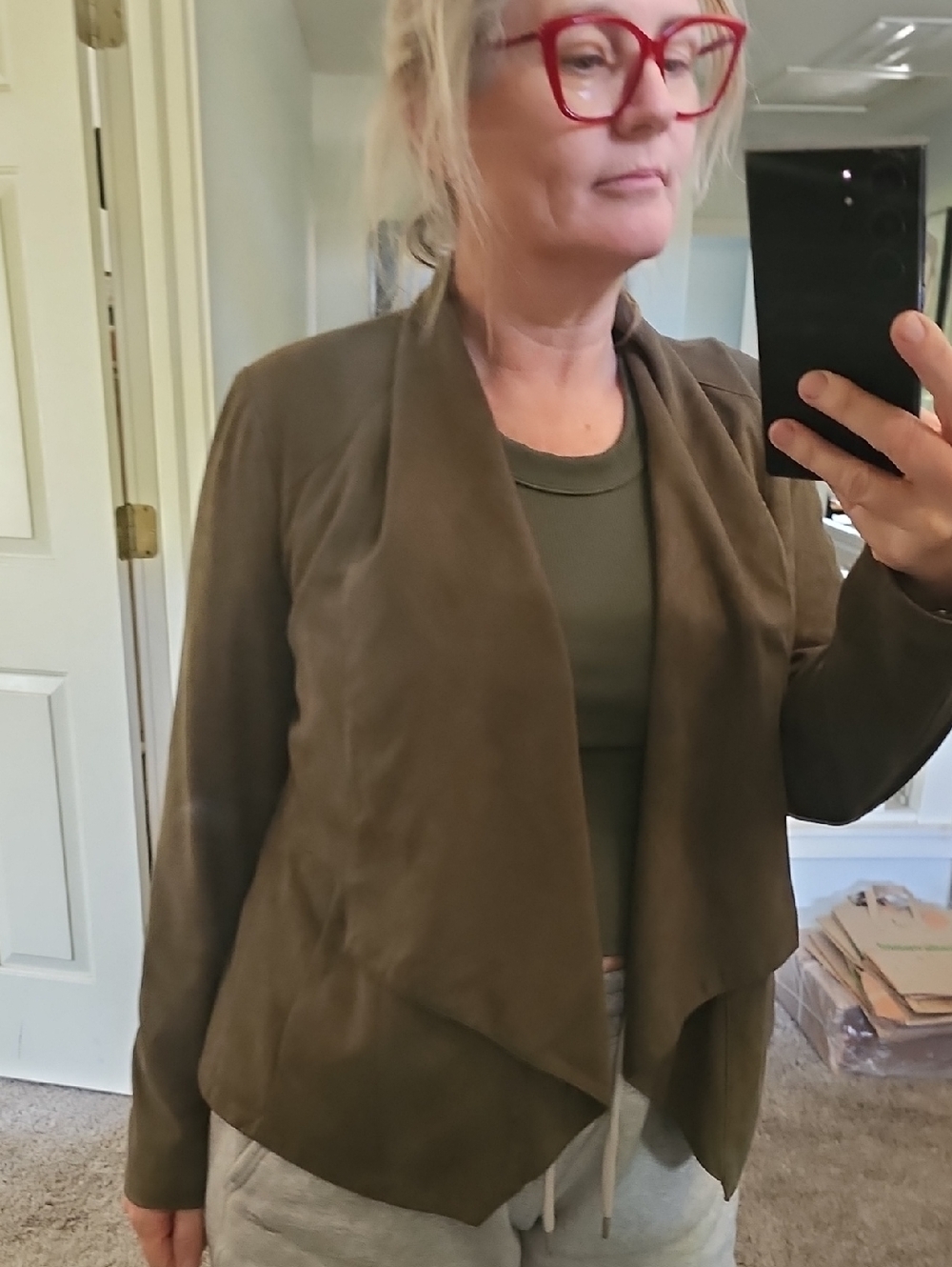 STUNNING V CHRISTINA MOSS GREEN OPEN FACED BLAZER